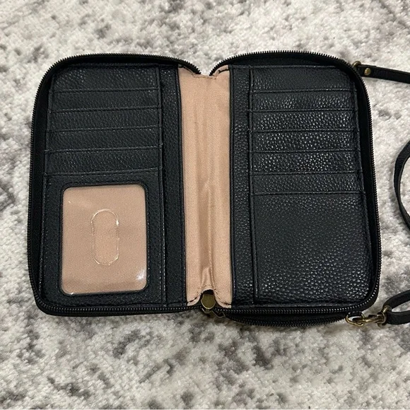 The Sak Sequoia Extra Large Smartphone Black Leather Crossbody Bag Purse - Picture 8 of 9